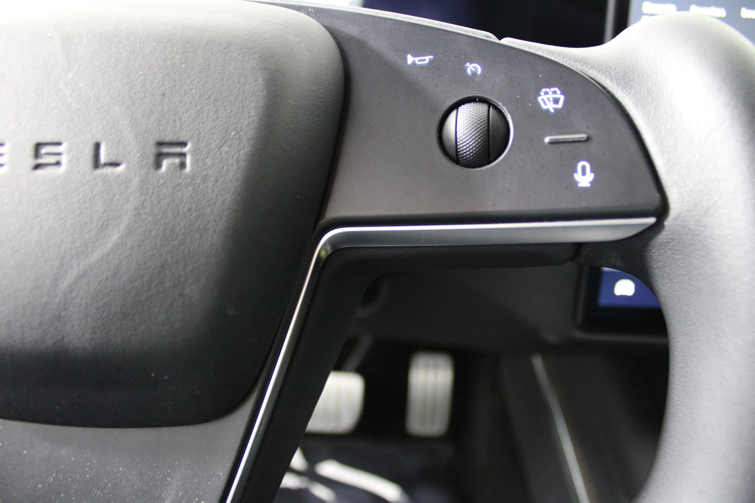 Used 2021 Tesla Model S Plaid image 17