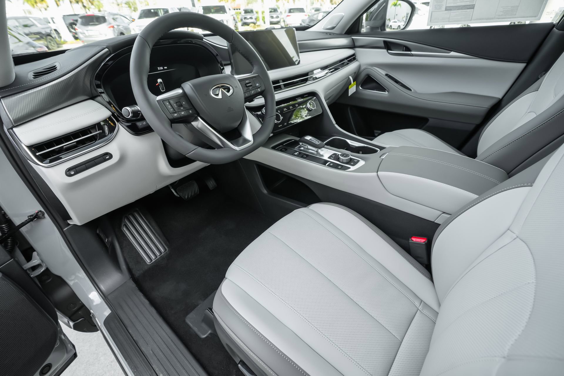 New 2026 INFINITI QX60 Luxe w/ Cargo Package image 5