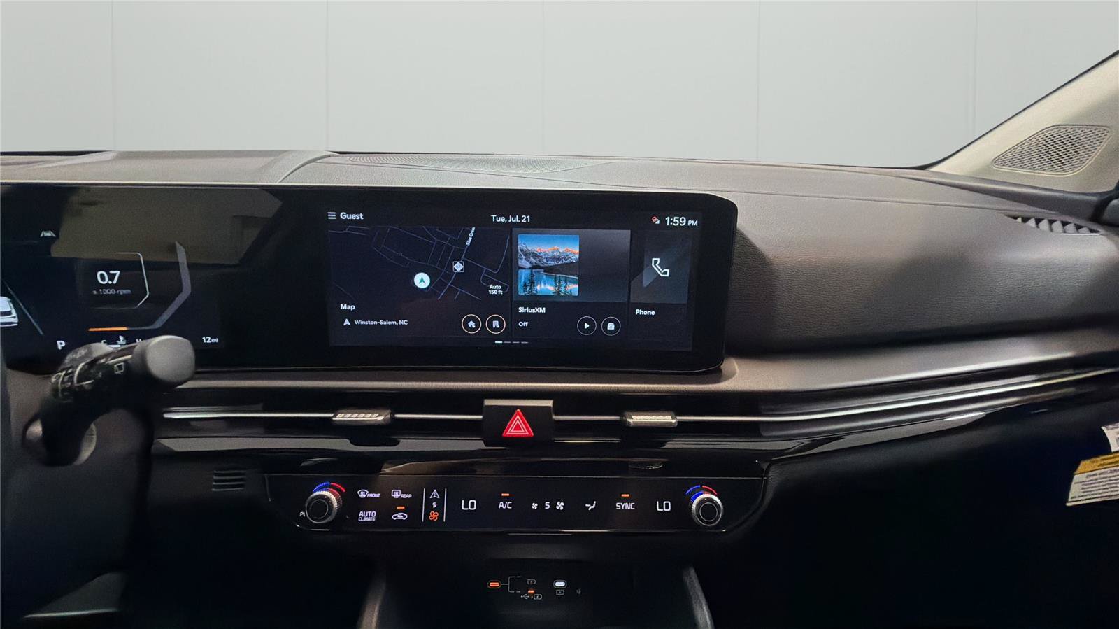 New 2026 Kia Sportage SX FWD image 17