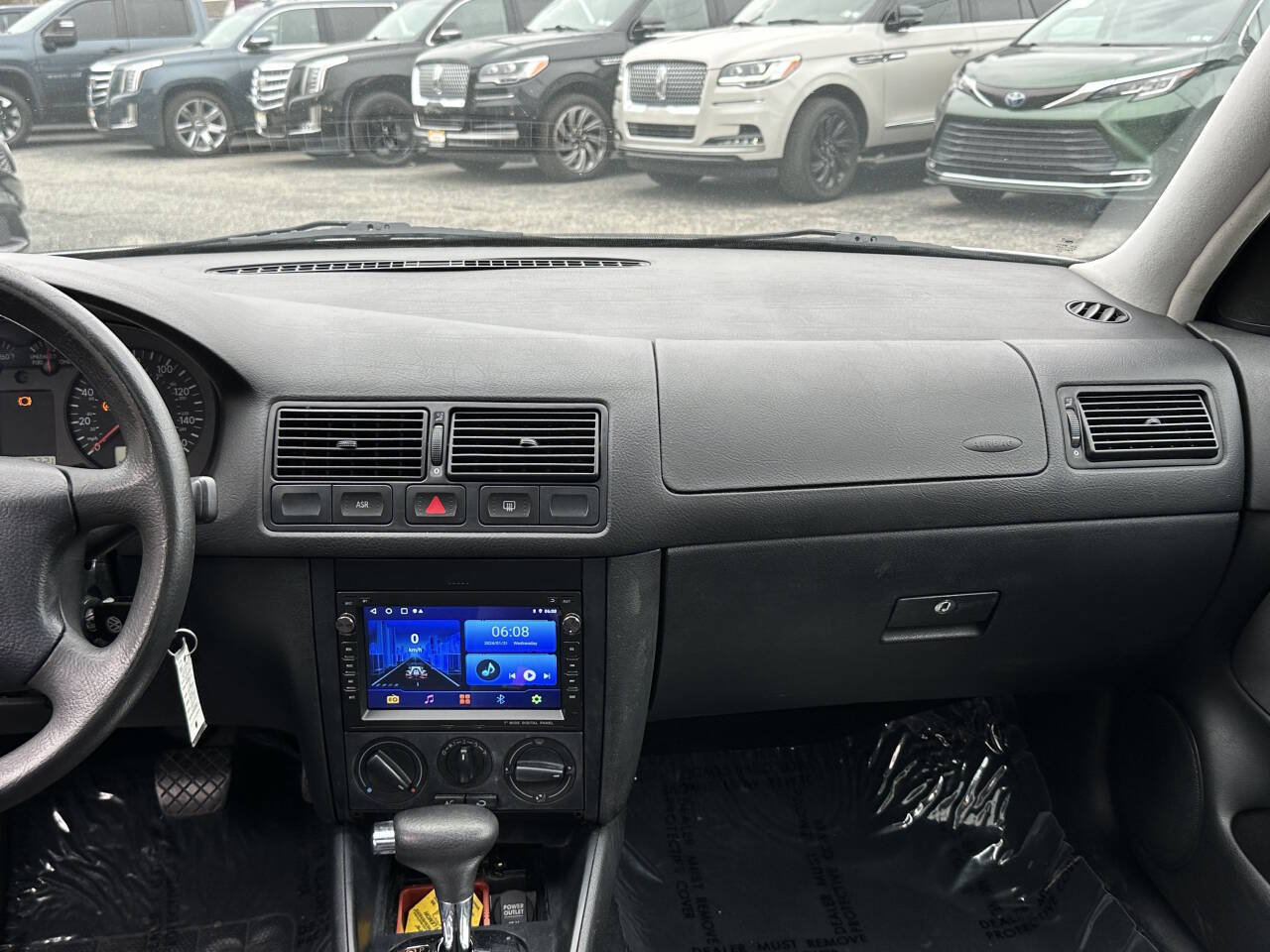 Used 2001 Volkswagen Golf GLS FWD image 17