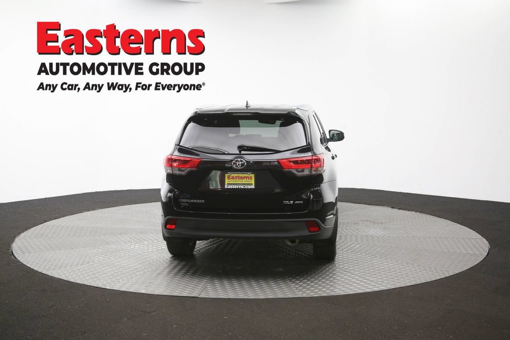Used 2019 Toyota Highlander XLE AWD/4WD image 42