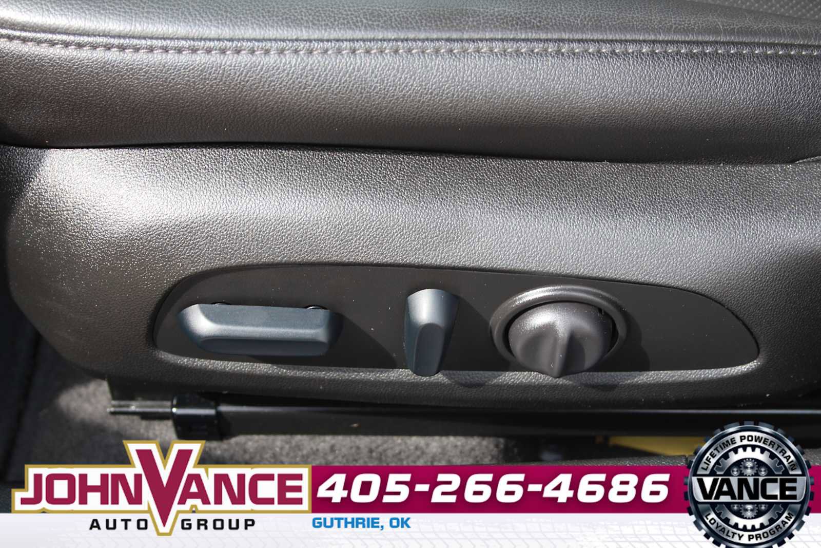 Used 2024 Chevrolet Malibu LT image 25