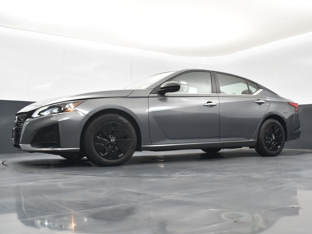 Used 2024 Nissan Altima 2.5 S image 38