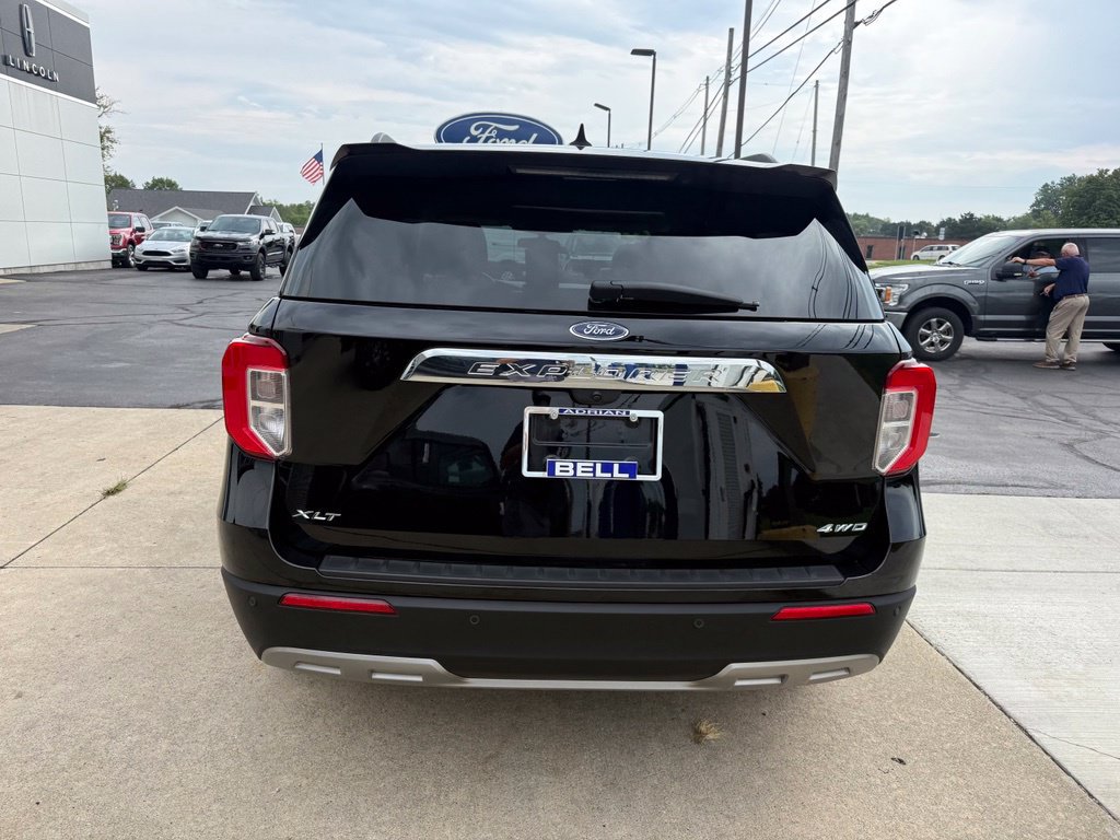 Certified 2023 Ford Explorer XLT w/ Equipment Group 202A AWD/4WD image 10