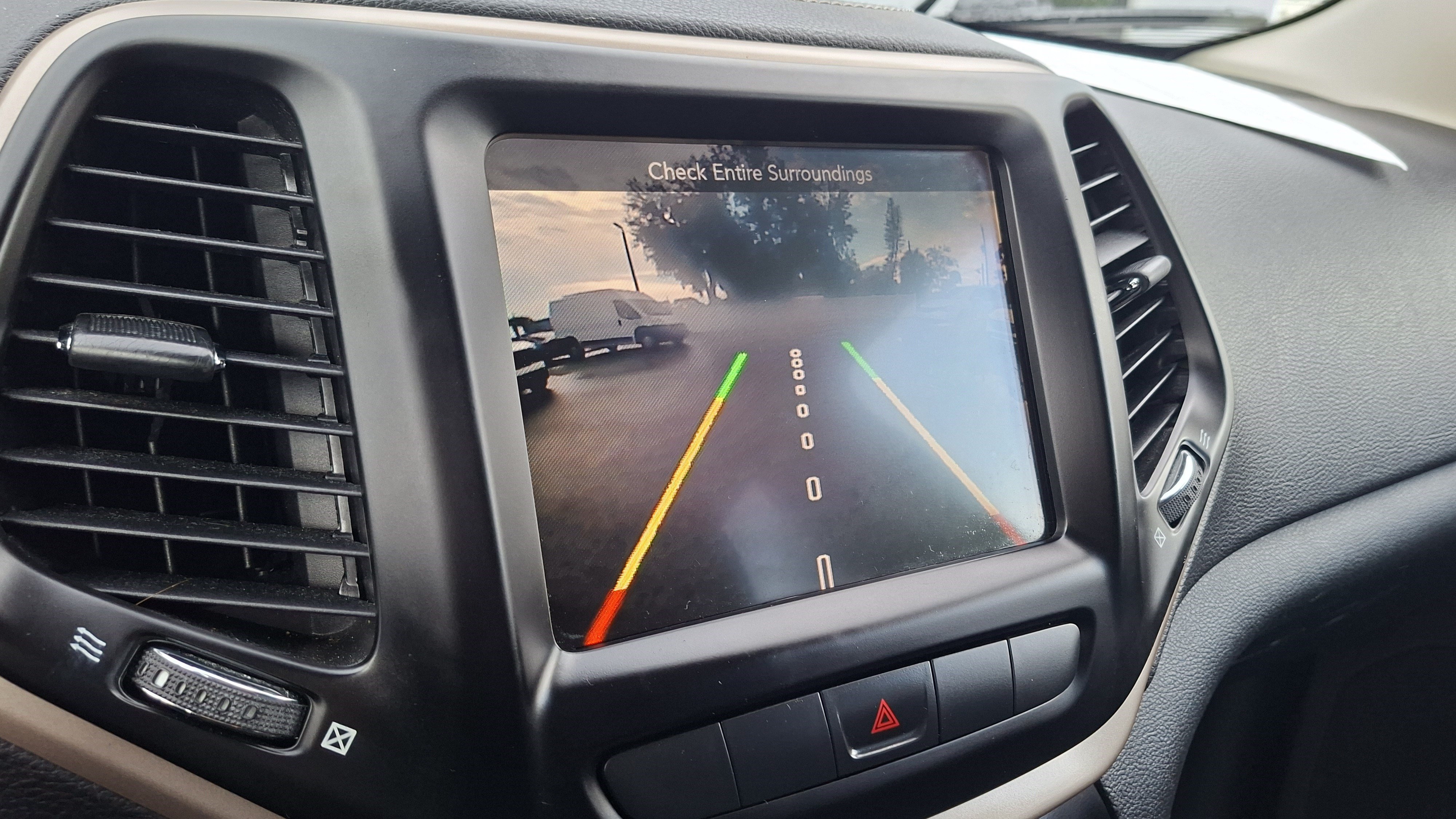 Used 2014 Jeep Cherokee Limited FWD image 13