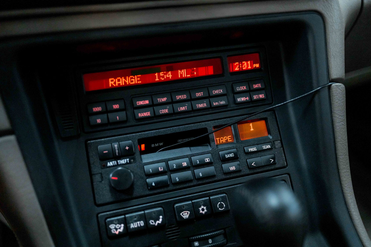 Used 1993 BMW 850Ci image 66