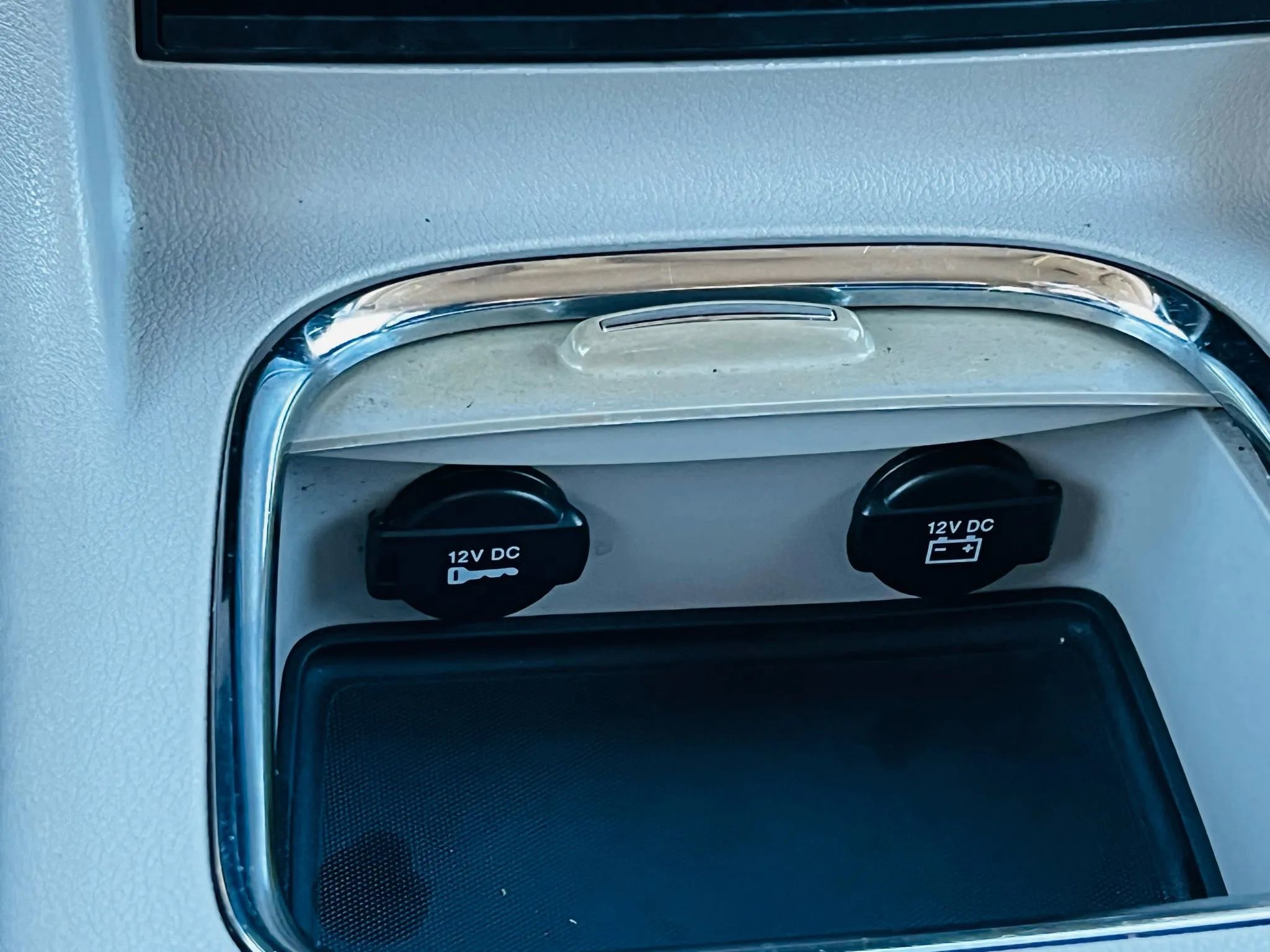 Used 2014 Dodge Grand Caravan SXT image 29