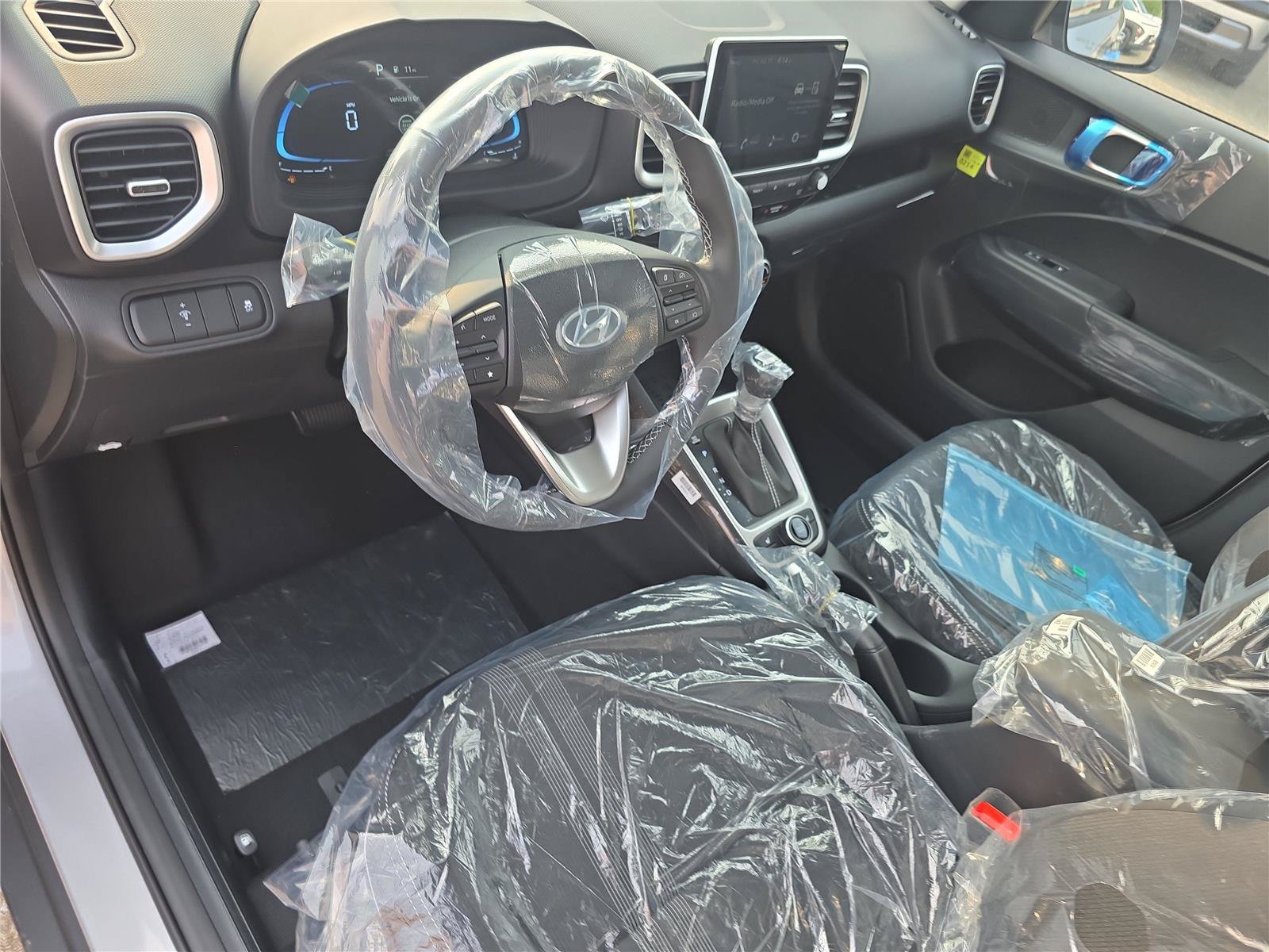 New 2026 Hyundai Venue SEL FWD image 14