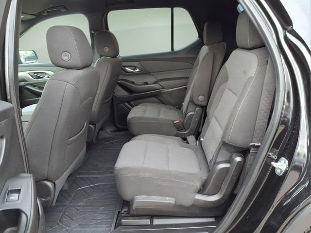 Used 2023 Chevrolet Traverse LT FWD image 12