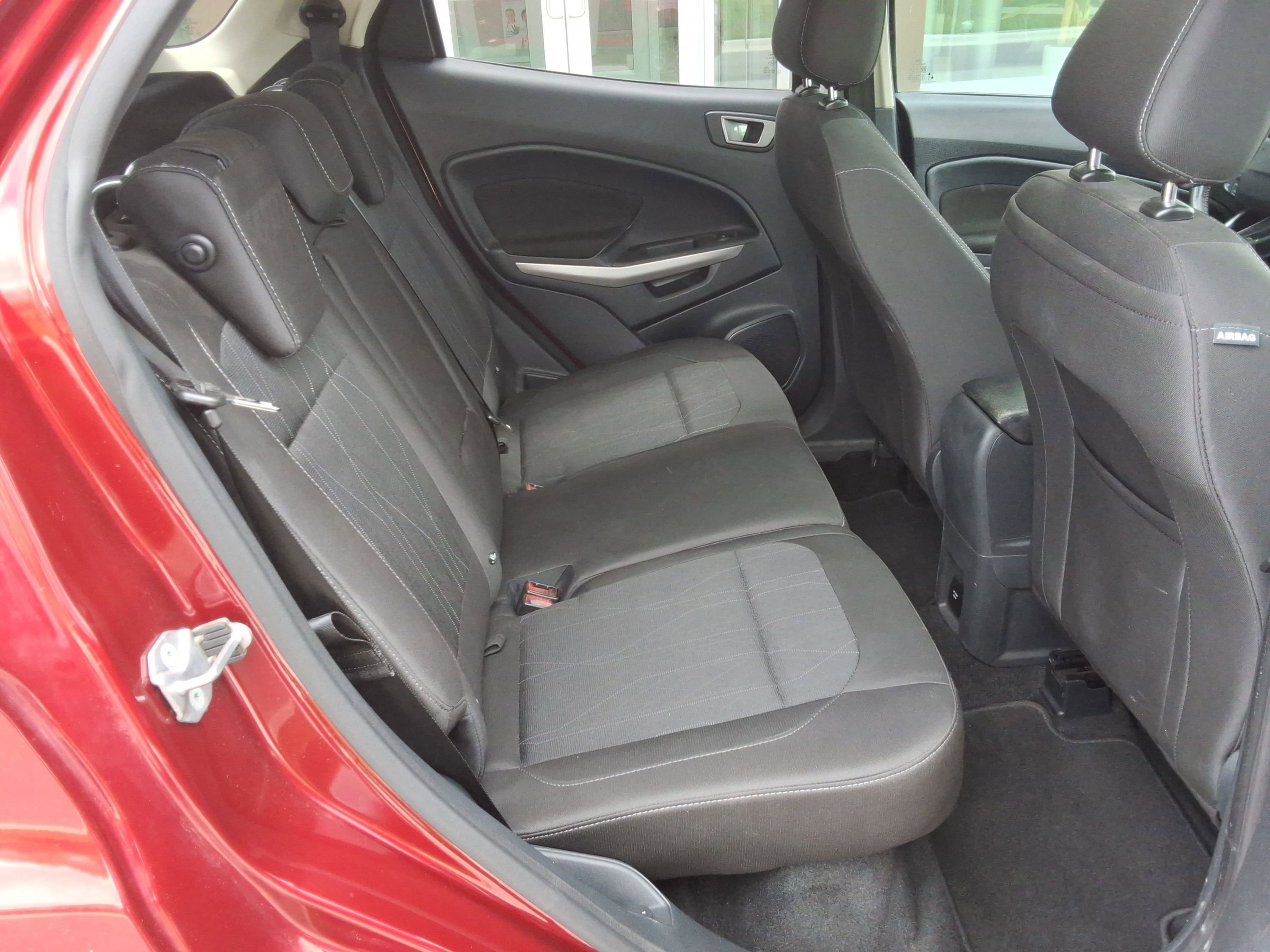Used 2020 Ford EcoSport SE FWD image 32
