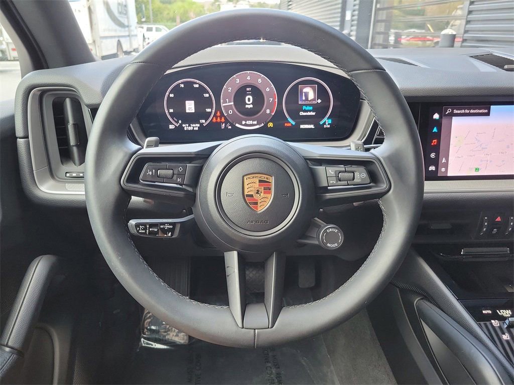 Certified 2025 Porsche Cayenne image 37