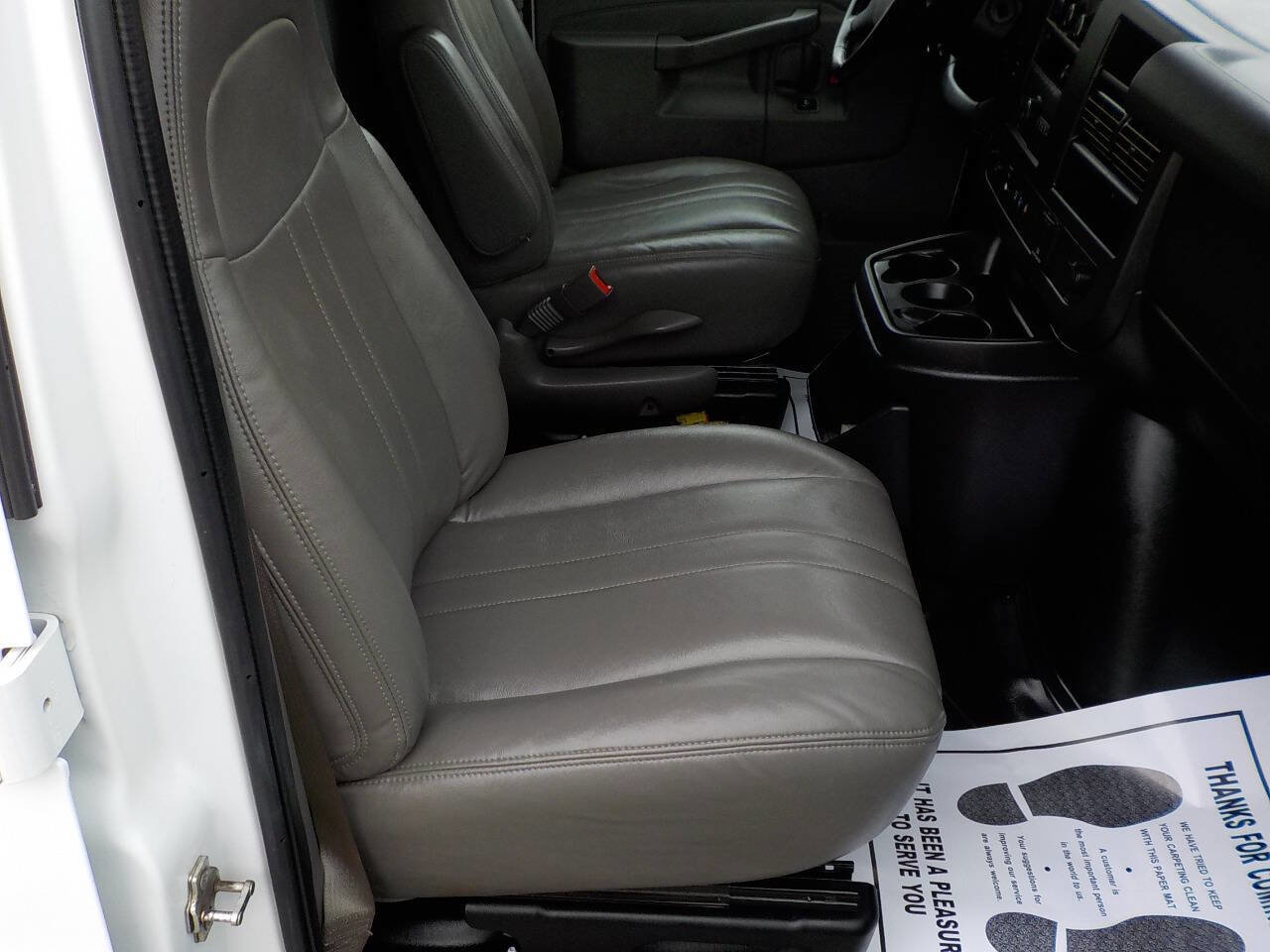Used 2020 Chevrolet Express 2500 w/ Driver Convenience Package image 26
