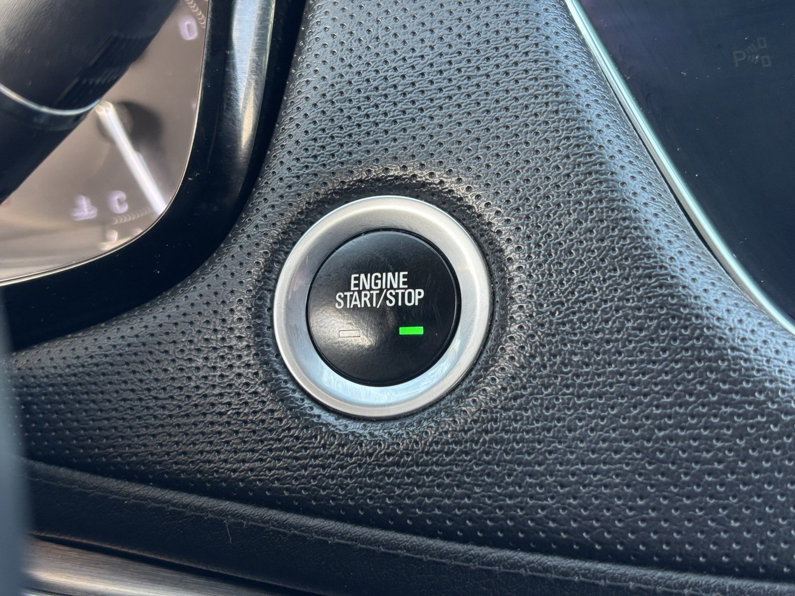 Used 2017 Cadillac XT5 Luxury w/ Driver Awareness Package image 20