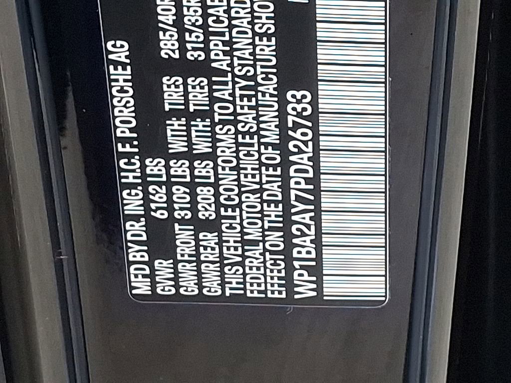 Used 2023 Porsche Cayenne Coupe image 30