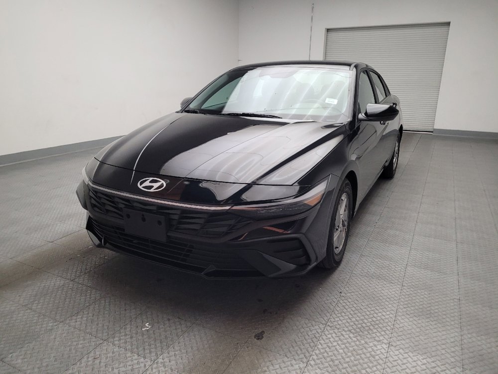 Used 2025 Hyundai Elantra SE image 15