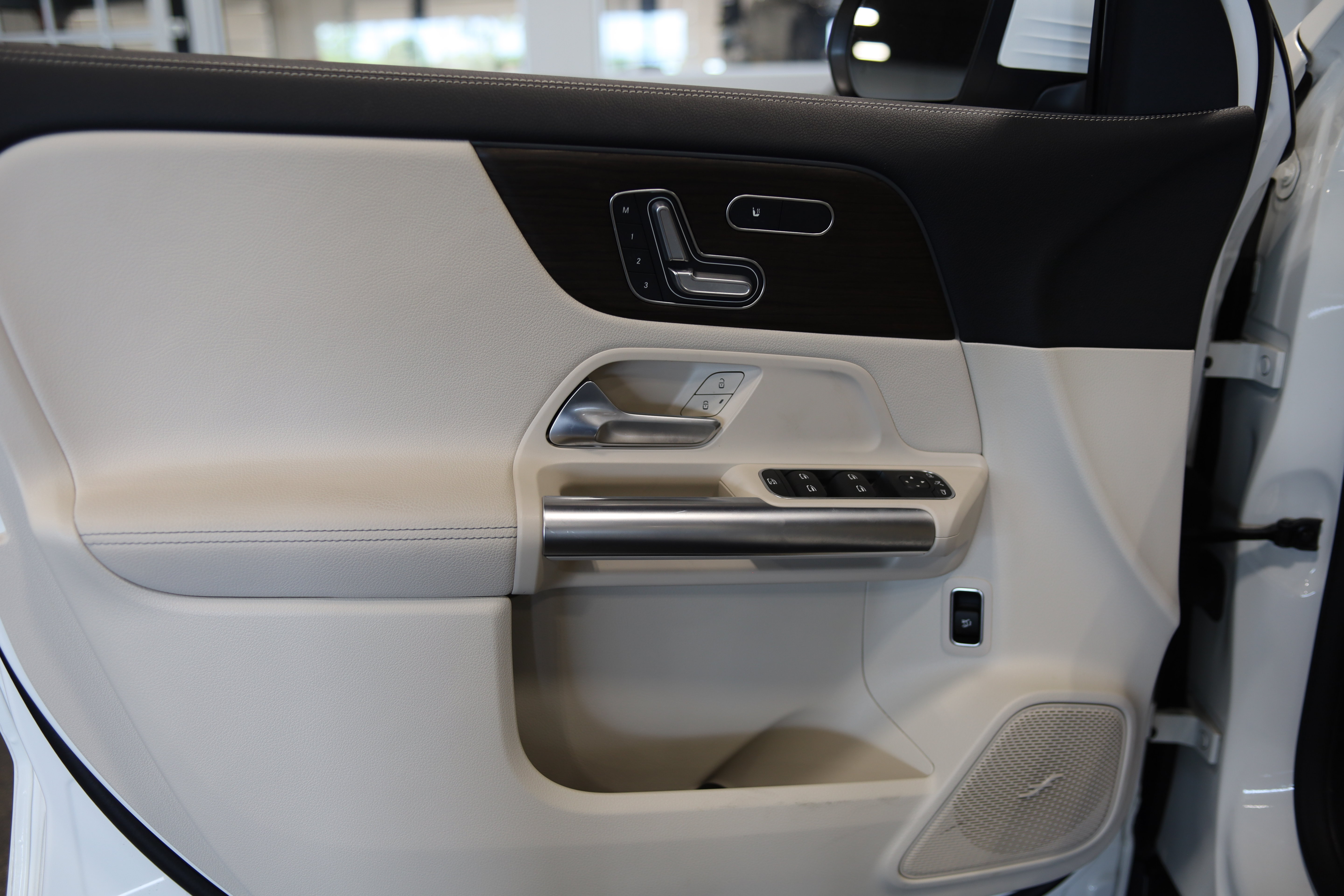 Used 2024 Mercedes-Benz GLA 250 4MATIC image 14