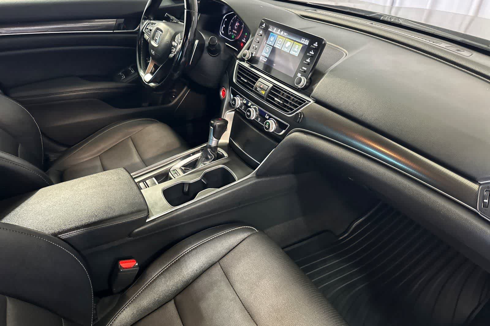 Used 2020 Honda Accord Sport image 17