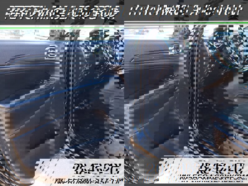 Used 2020 Jeep Grand Cherokee Altitude image 21