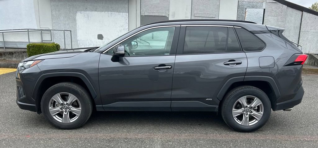 Certified 2025 Toyota RAV4 XLE w/ Convenience Package AWD/4WD image 8