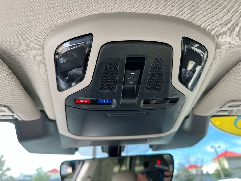 Used 2025 Subaru Outback Premium image 21