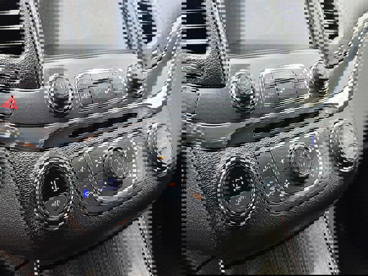 Used 2018 Chevrolet Impala Premier image 34