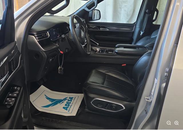 Used 2022 Jeep Wagoneer Series II w/ Convenience Group I image 3