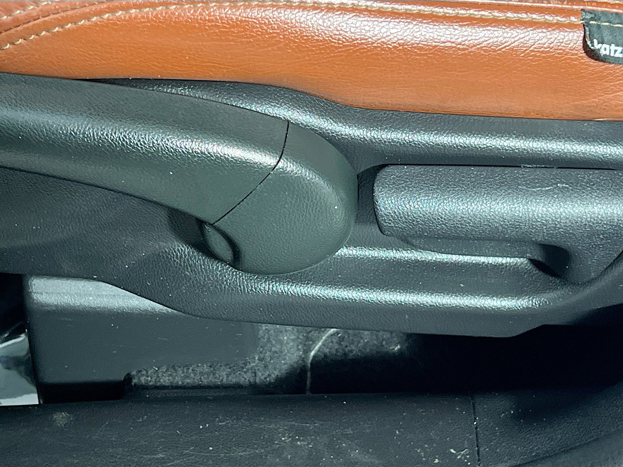 Used 2015 Honda CR-V LX image 16
