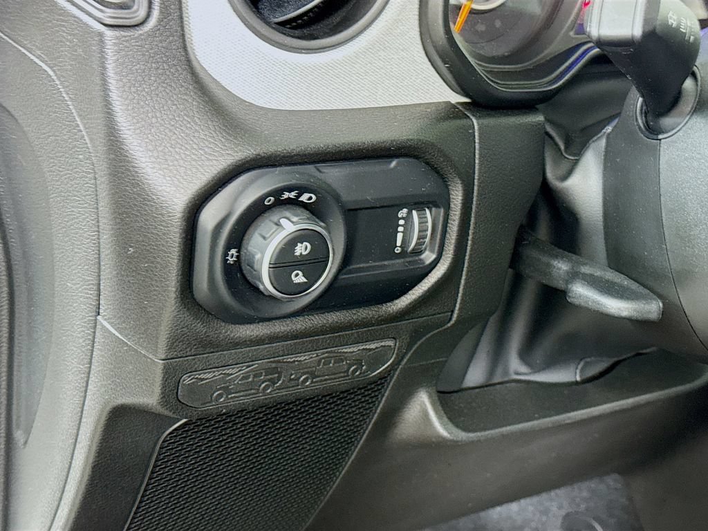 Used 2024 Jeep Gladiator Sport AWD/4WD image 17