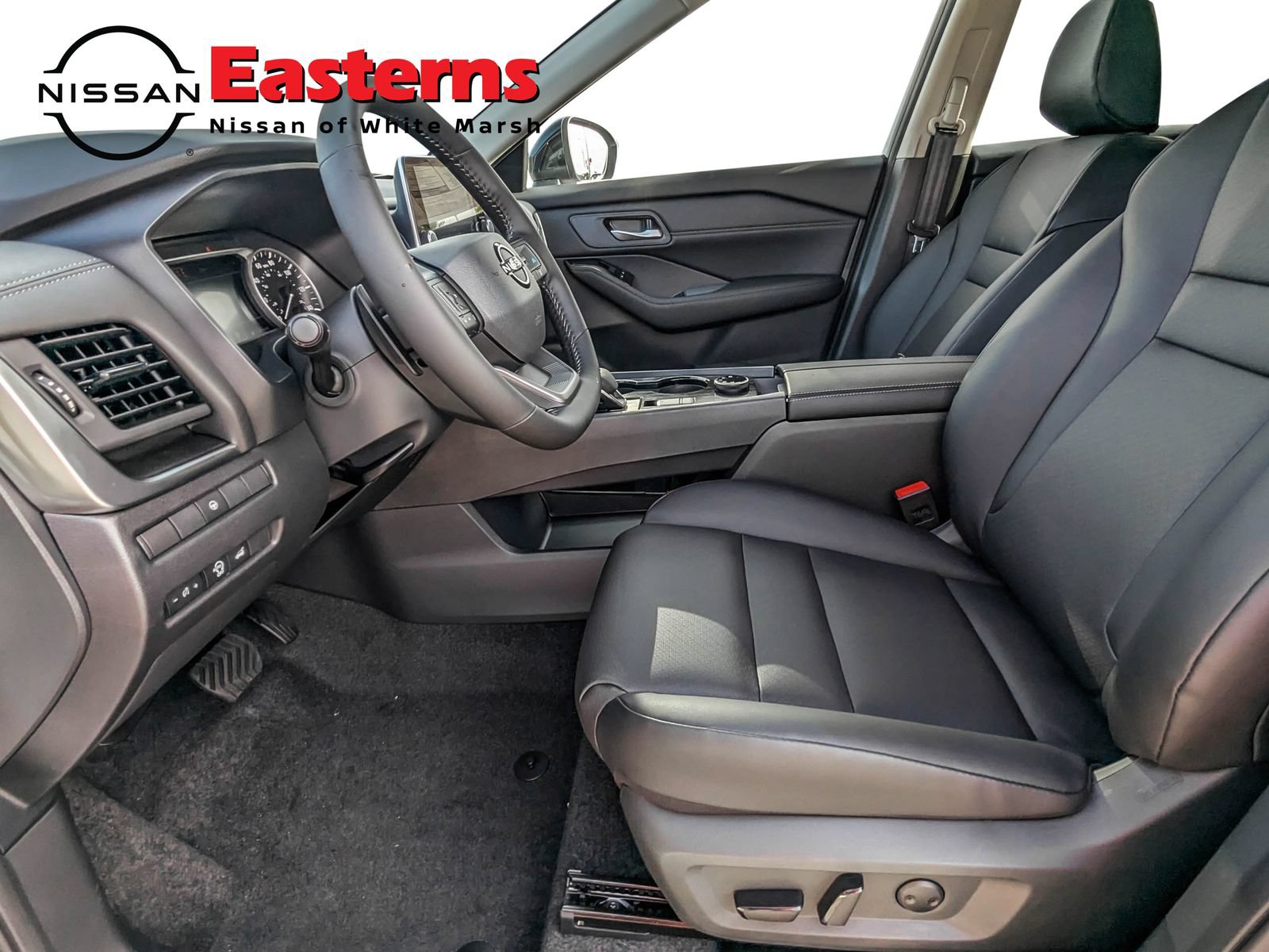 New 2026 Nissan Rogue Dark Armor AWD/4WD image 17