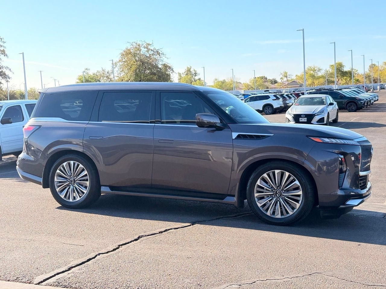 Certified 2026 INFINITI QX80 Luxe w/ Cargo Package AWD/4WD image 8
