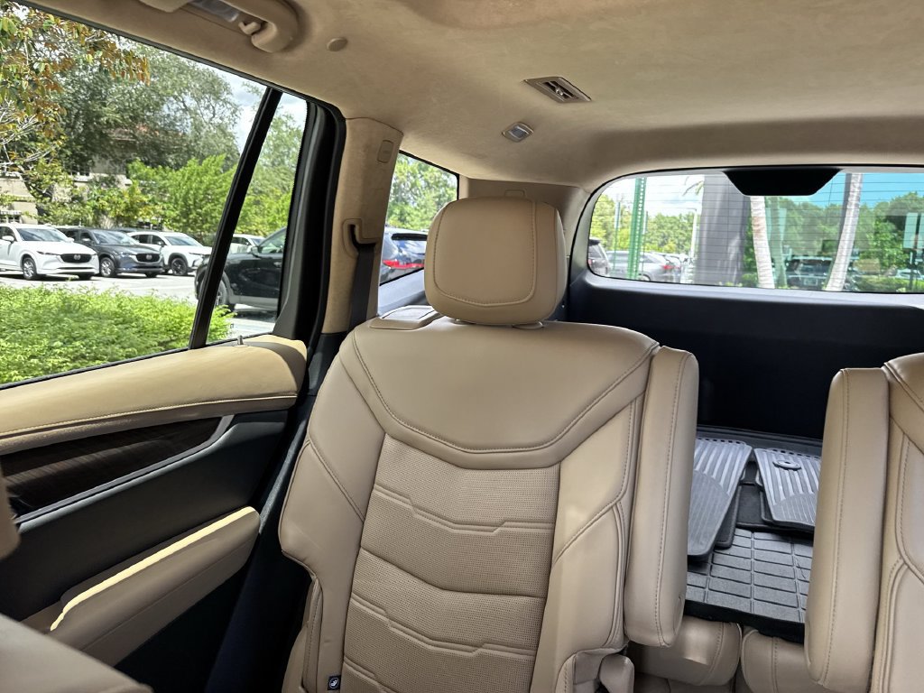 Used 2024 Cadillac XT6 Sport w/ Platinum Package AWD/4WD image 17