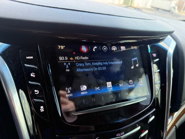 Used 2019 Cadillac Escalade Luxury AWD/4WD image 20
