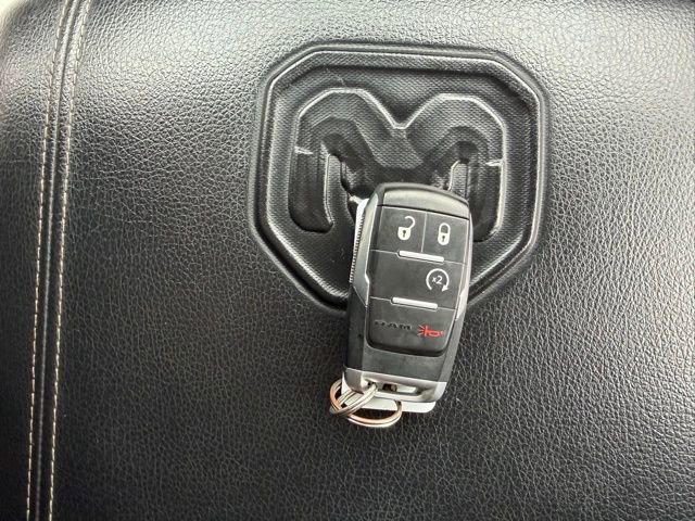 Used 2022 RAM 3500 Laramie image 23