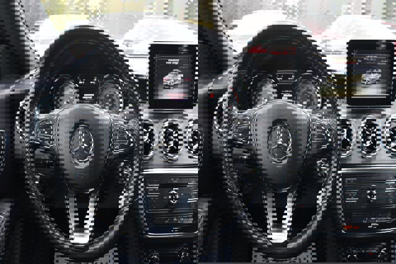 Used 2015 Mercedes-Benz CLA 250 image 35