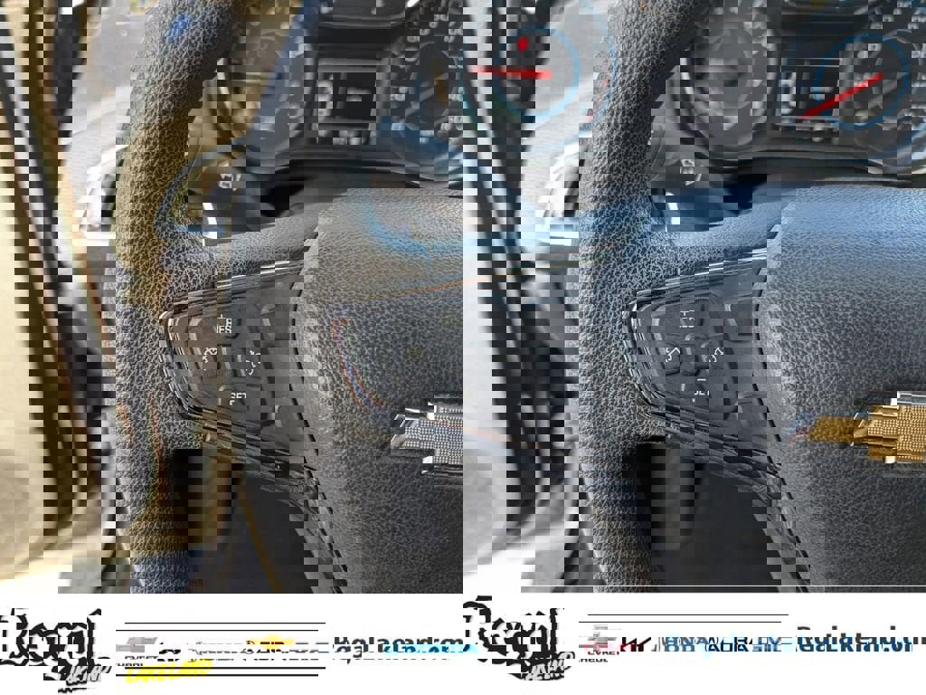 Used 2017 Chevrolet Cruze LT w/ Convenience Package image 26