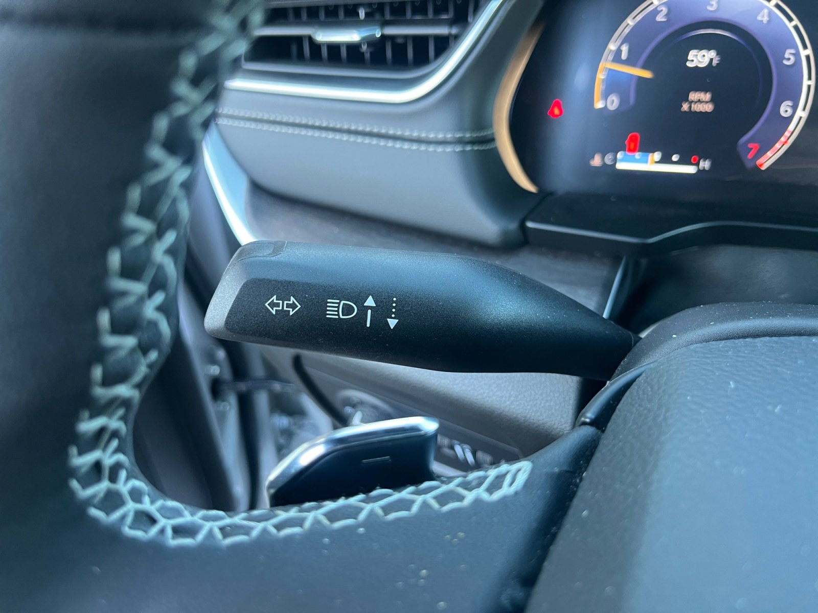 Used 2025 Jeep Grand Cherokee Limited w/ Trailer Tow Package image 12