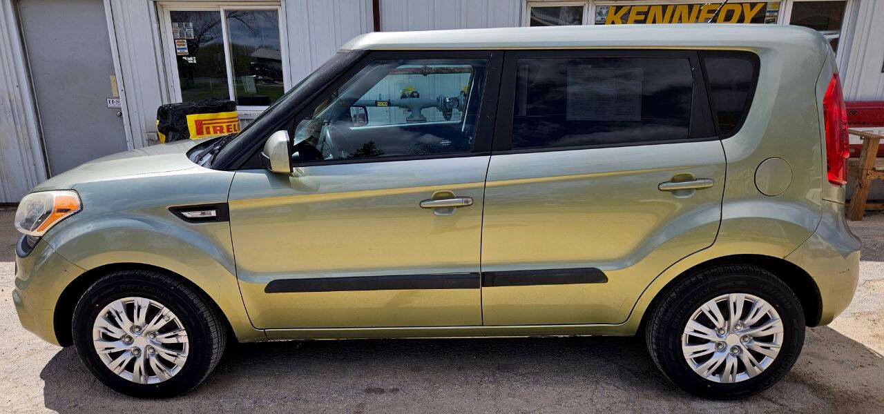 Used 2012 Kia Soul FWD image 11