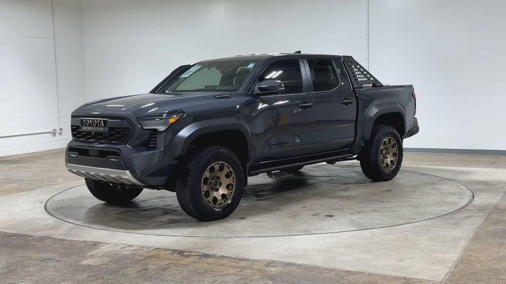 Used 2024 Toyota Tacoma 4x4 Double Cab Hybrid image 4