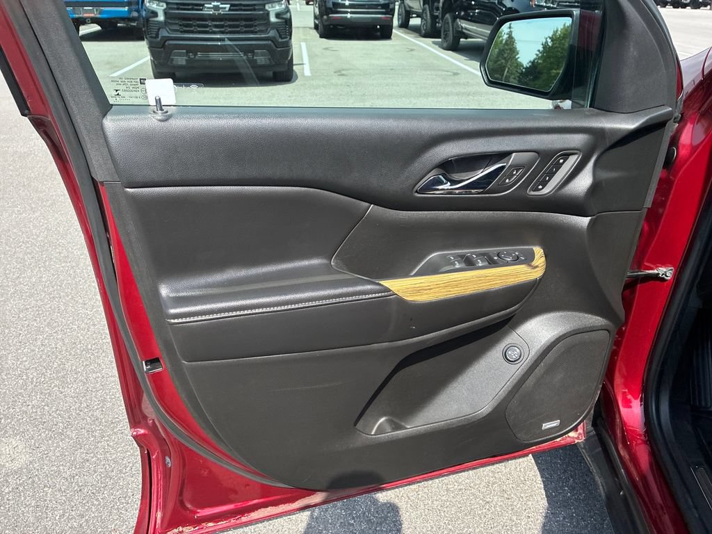 Used 2018 GMC Acadia Denali w/ LPO, Protection Package AWD/4WD image 10