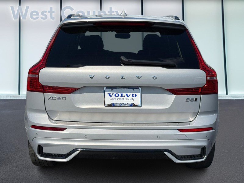 Certified 2023 Volvo XC60 B5 Plus w/ Climate Package AWD/4WD image 6
