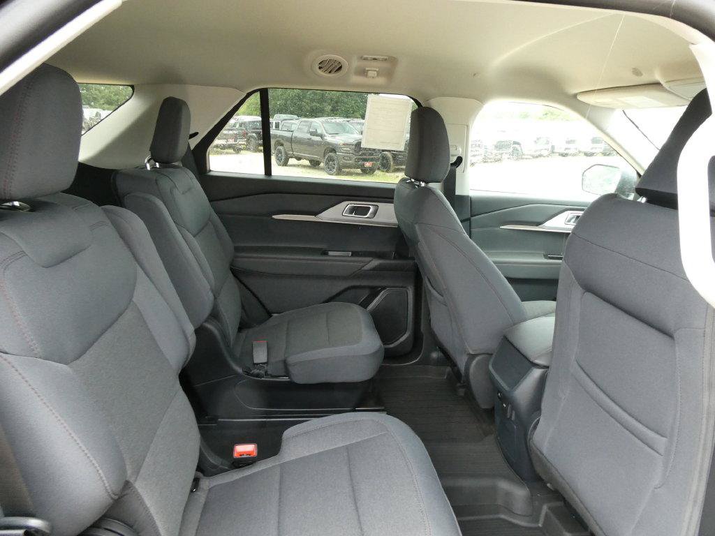 New 2026 Ford Explorer Active AWD/4WD image 13