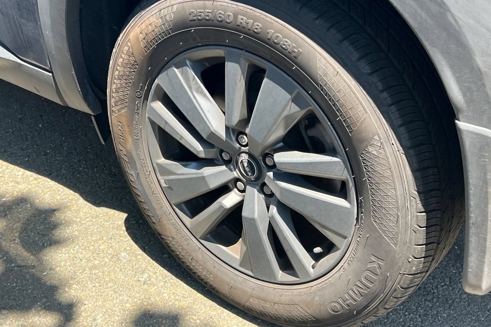 Certified 2024 Nissan Pathfinder SV FWD image 4