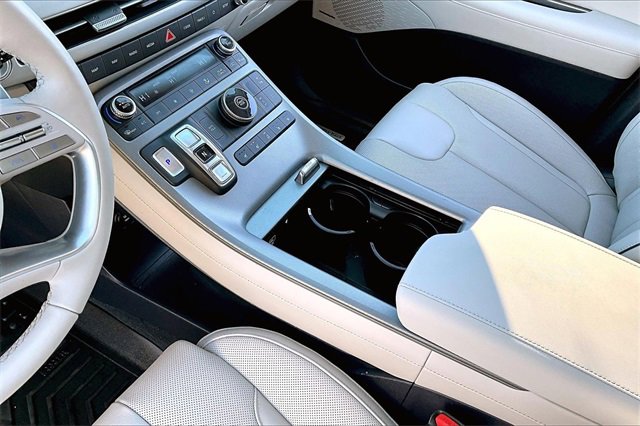 Used 2025 Hyundai Palisade Limited image 18