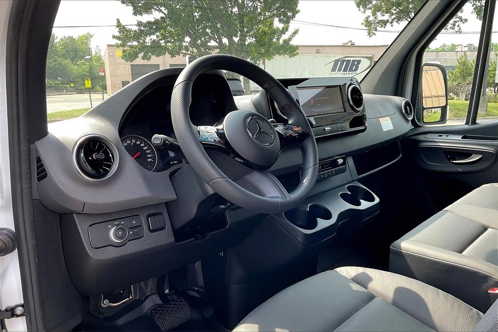 New 2025 Mercedes-Benz Sprinter 2500 image 5