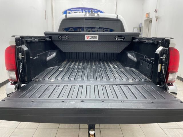 Used 2020 Toyota Tacoma SR5 image 14