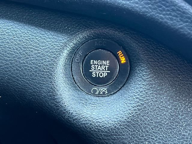 Used 2022 Jeep Cherokee Limited image 33