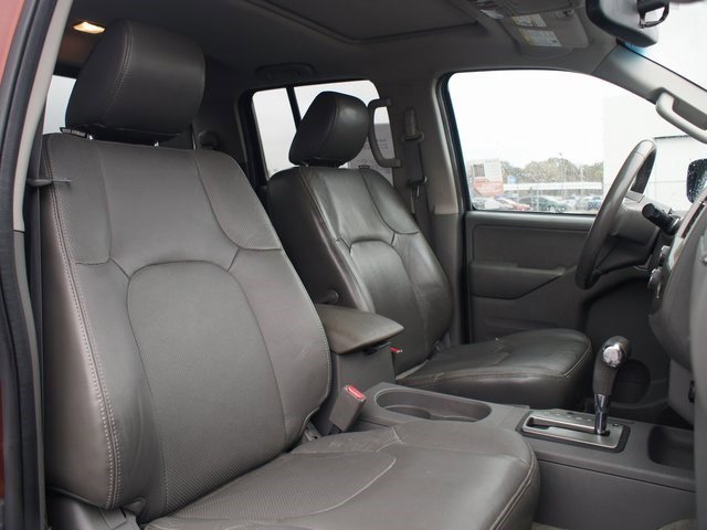Used 2016 Nissan Frontier SL w/ Moonroof Package image 17