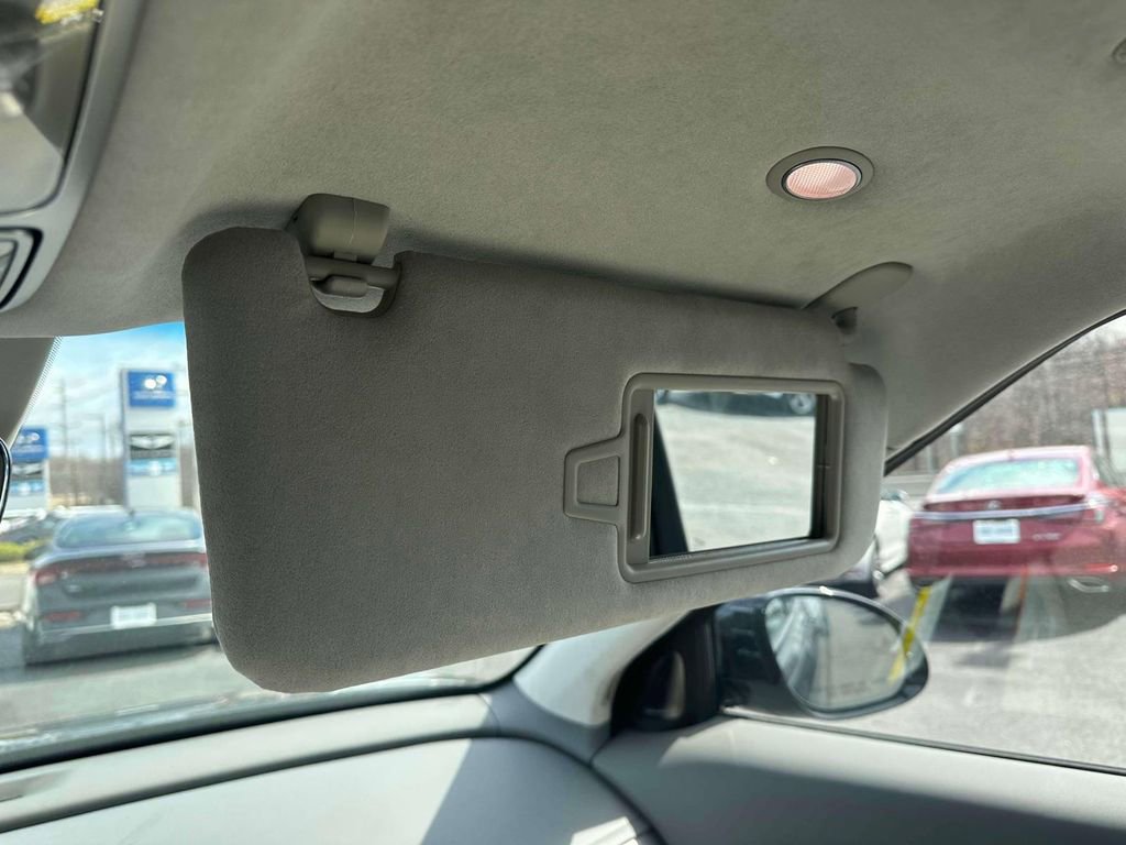 New 2025 Genesis GV60 Performance image 27