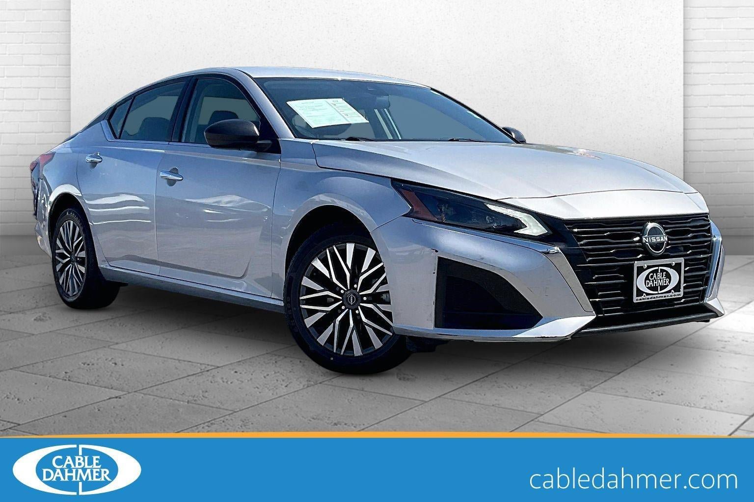 Used 2024 Nissan Altima 2.5 SV