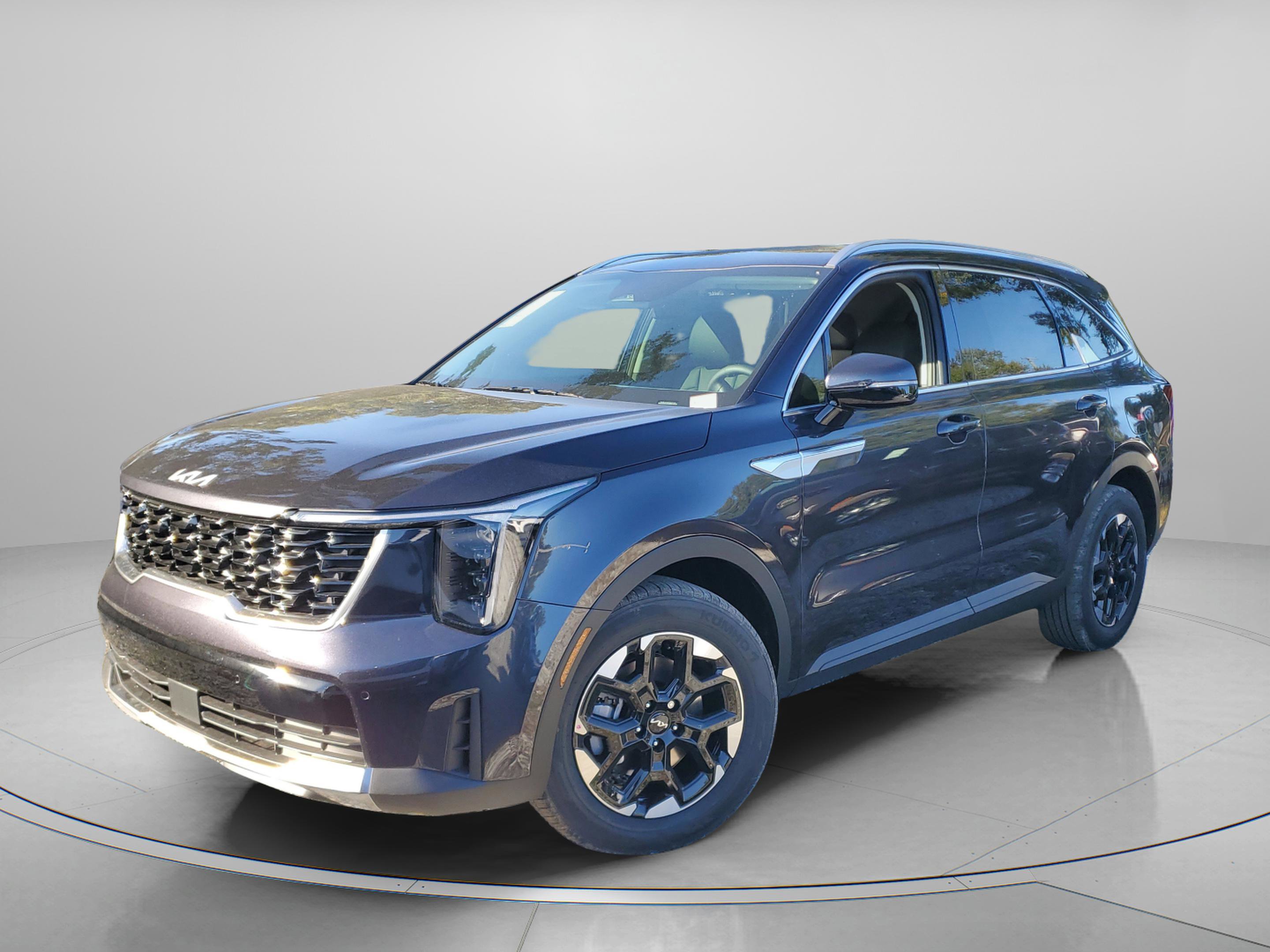 New 2026 Kia Sorento S FWD image 2